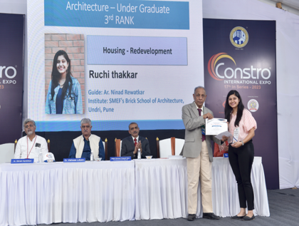 2022 PCERF winner- Ruchi Thakkar stage photo